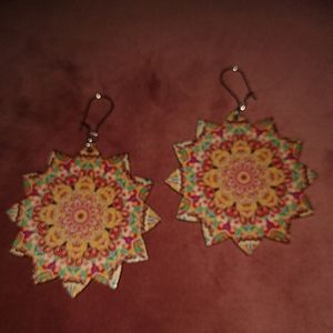 🌿2/$30 Wooden Floral Mandala Earrings Bohemian Round Wood Pink Green New Boho